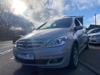 Gebraucht Mercedes B180 109 PS (80 kW) 2006 Silber Van / Kleinbus