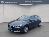 Gebraucht Hyundai i30 Select 120 PS (88 kW) 2018 Grau Limousine