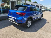 Gebraucht VW T-Roc Life 150 PS (110 kW) 2023 Blau SUV