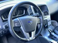 Second-hand Volvo XC60 220 CP (161 kW) 2016 Albastru SUV