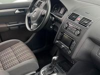 Gebraucht VW Touran Highline 170 PS (125 kW) 2011 Gold Van / Kleinbus