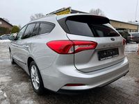 Gebraucht Ford Focus Cool & Connect 120 PS (88 kW) 2019 Silber Kombi