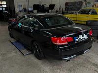 Gebraucht BMW 320 Cabriolet 170 PS (125 kW) 2008 Schwarz Cabrio