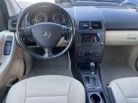 Gebraucht Mercedes A150 95 PS (69 kW) 2007 Gold