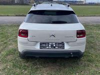 Gebraucht Citroën C4 Shine 92 PS (67 kW) 2015 Farbe weiss perle perlmutt SUV