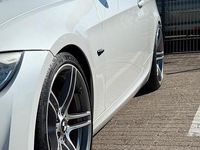 Gebraucht BMW 335 Cabriolet 306 PS (225 kW) 2012 Weiß Cabrio