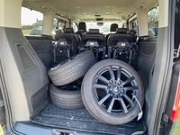 Gebraucht Ford Tourneo Active 150 PS (110 kW) 2023 Schwarz Van / Kleinbus