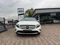 Gebraucht Mercedes GLA200 156 PS (114 kW) 2014 Calcitweiß SUV