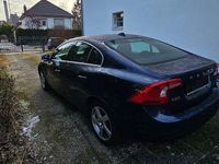 Gebraucht Volvo S60 Momentum 150 PS (110 kW) 2011 Blau Limousine