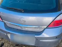 Używany Opel Astra 105 KM (77 kW) 2004 Niebieski Sedan/Limuzyna