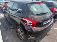 Gebraucht Peugeot 208 114 PS (83 kW) 2013 Violett Kleinwagen