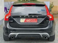 Gebraucht Volvo V60 Momentum 152 PS (111 kW) 2018 Schwarz Kombi