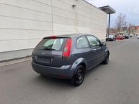 Gebraucht Ford Fiesta Ambiente 60 PS (44 kW) 2004 Grau Kleinwagen
