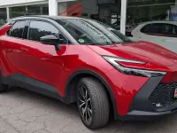 Gebraucht Toyota C-HR 223 PS (164 kW) 2025 Karmina rot SUV