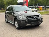 Gebraucht Mercedes ML300 Edition 204 PS (150 kW) 2011 Schwarz SUV