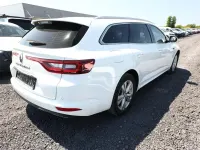 Gebraucht Renault Talisman GrandTour Life 159 PS (116 kW) 2020 Gletscherweiß Kombi