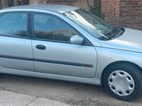 Gebraucht Renault Laguna 120 PS (88 kW) 2000 Grau Limousine