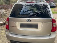 Gebraucht Kia Carens 128 PS (94 kW) 2011 Silber Van / Kleinbus