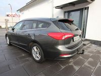 Gebraucht Ford Focus Cool & Connect 120 PS (88 kW) 2019 Grau Limousine