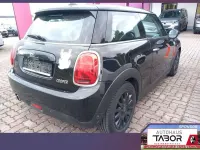Gebraucht Mini Cooper 136 PS (100 kW) 2020 Schwarz Kleinwagen