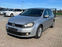 Gebraucht VW Golf VI Team 105 PS (77 kW) 2011 Reflexsilber Kleinwagen