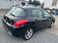 gebraucht Peugeot 308 Active Premium