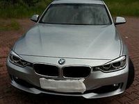 Gebraucht BMW 320 184 PS (135 kW) 2012 Silber Limousine