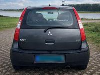 Gebraucht Mitsubishi Colt 95 PS (69 kW) 2006 Grau Kleinwagen