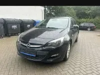Gebraucht Opel Astra Edition 101 PS (74 kW) 2016 Schwarz Kombi