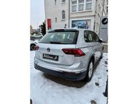 Gebraucht VW Tiguan Basis 131 PS (96 kW) 2021 Silber SUV