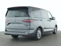 Gebraucht VW Multivan Basis 204 PS (150 kW) 2025 Indiumgrau metallic Van / Kleinbus