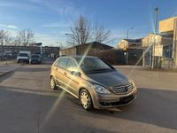 Gebraucht Mercedes B180 109 PS (80 kW) 2007 Silber Van / Kleinbus