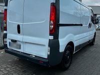 Gebraucht Opel Vivaro 114 PS (83 kW) 2012 Weiß Van / Kleinbus