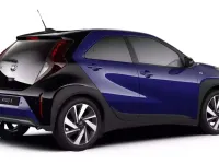 Neu Toyota Aygo X-plore 72 PS (52 kW) 2025 Juniper blue/ dach schwarz Kleinwagen