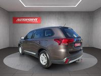 Gebraucht Mitsubishi Outlander Invite 150 PS (110 kW) 2016 Grau SUV