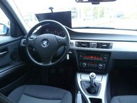 Gebraucht BMW 318 Advantage 122 PS (89 kW) 2007 Silber metallic Limousine
