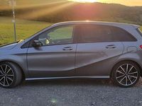 Gebraucht Mercedes B200 156 PS (114 kW) 2014 Grau Van / Kleinbus