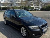 Gebraucht BMW 320 143 PS (105 kW) 2010 Schwarz Kombi