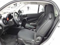 Gebraucht Smart ForTwo Coupé 60 kW (82 PS) 2022 Tridion sicherheitszelle in weiß Coupé