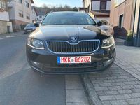 Gebraucht Skoda Octavia Style 110 PS (80 kW) 2015 Schwarz Kleinwagen