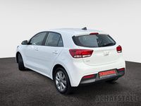 Gebraucht Kia Rio Vision 83 PS (61 kW) 2022 Weiß Limousine