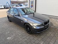 Gebraucht BMW 318 Sport Line 143 PS (105 kW) 2006 Grau Limousine
