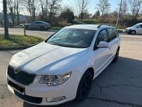 Gebraucht Skoda Superb Active 125 PS (91 kW) 2013 Weiß Kombi