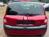 Gebraucht Renault Clio II Authentique 58 PS (42 kW) 2001 Rot Kleinwagen