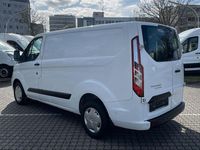 Gebraucht Ford Transit Custom 105 PS (77 kW) 2021 Weiß Van / Kleinbus