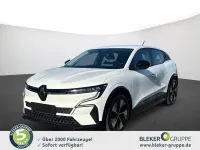 Używany Renault Mégane Evolution 160 kW (218 KM) 2022 Biały Sedan/Limuzyna
