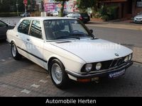 Gebraucht BMW 520 125 PS (91 kW) 1984 Alpin weiss Limousine