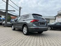Gebraucht VW Tiguan Allspace Life 150 PS (110 kW) 2022 Platinum grey metallic SUV