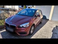 Gebraucht BMW 218 150 PS (110 kW) 2016 Rot Kombi