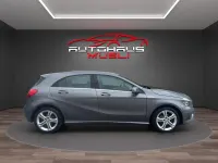 Gebraucht Mercedes A180 109 PS (80 kW) 2014 Grau Limousine